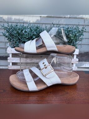 Vionic Women's Rest Skylar Slide Sandal